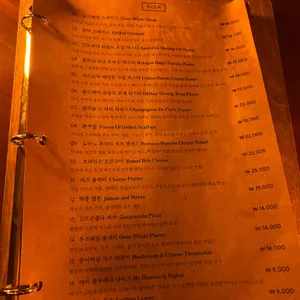 우즈 웨일 리뷰 사진