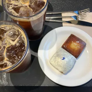 이스터 서울 리뷰 사진