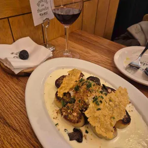 뇨끼 온 떨스데이 사진