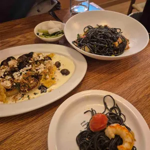 뇨끼 온 떨스데이 사진