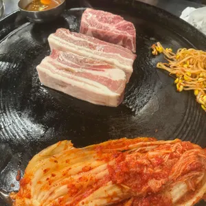 동두천솥뚜껑삼겹살 리뷰 사진