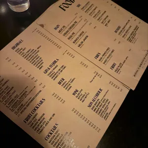 홀리데이바 리뷰 사진