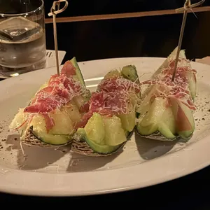 홀리데이바 사진