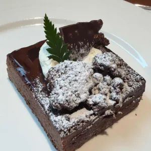 오퍼 카페 리뷰 사진