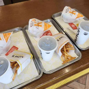 맘스터치LAB 리뷰 사진