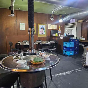 육계절 대표 사진