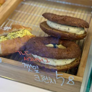 ㄱㄴㄷ제빵점 리뷰 사진