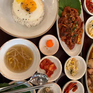 무월식탁 대표 사진