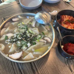화목칼국수 사진 1