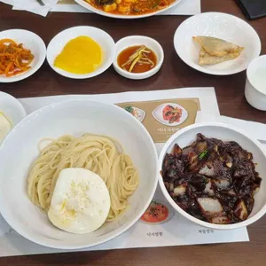 블랙&압구정 사진