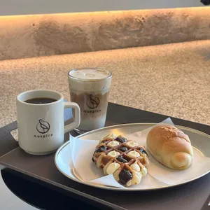 Auspice coffee 리뷰 사진