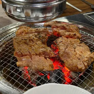 모퉁이참숯갈비 사진