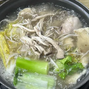 장수 닭한마리손칼국수 사진