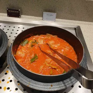 애슐리퀸즈 사진