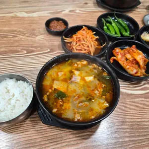 토담가마솥국밥 사진