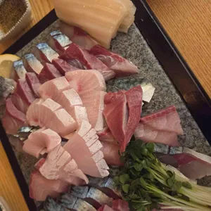 동어동락 리뷰 사진