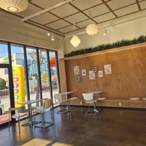 모모로 대표 사진