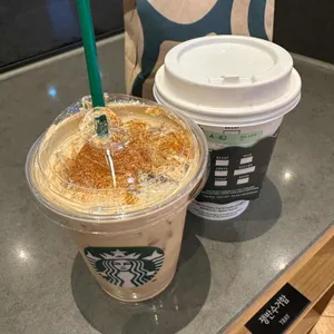 스타벅스 리뷰 사진