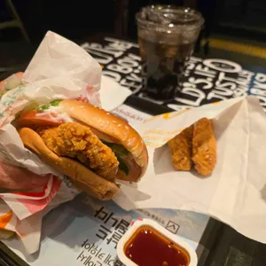 맥도날드 리뷰 사진