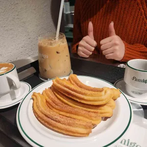 파미고츄레리아 사진