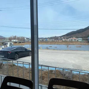 느림 리뷰 사진