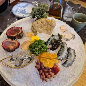 자연산 해담일식 대게마을 사진