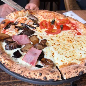 도치피자 대표 사진