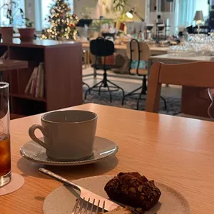 라이크라이프 로스터리 사진