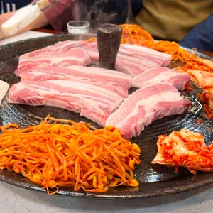 싹쓰리솥뚜껑삼겹살 사진