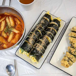 자성당 분식 대표 사진