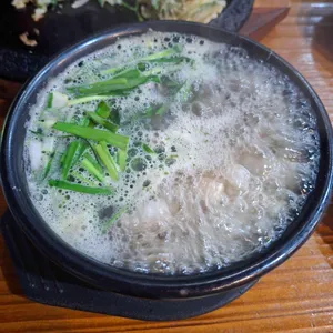 본가굴국밥조개찜 리뷰 사진