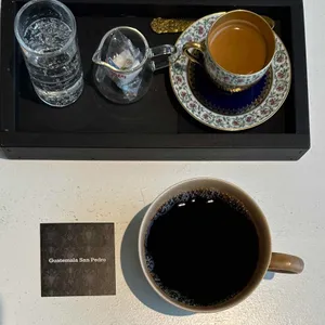 에센시아 리뷰 사진