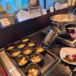 다이닝원 대표 사진