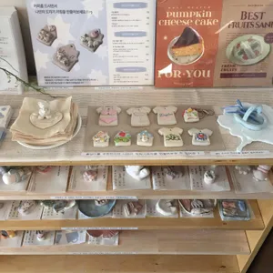 옅은색과 조각들 리뷰 사진