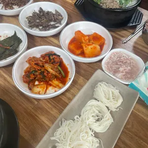 아바이순대국밥 사진