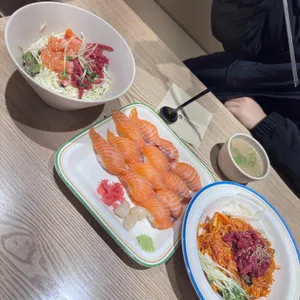 육회바른연어 사진