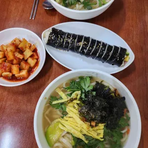 장터칼국수 사진 1