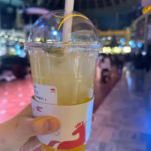 폴 바셋 투고 바 사진 2