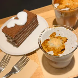 아피 대표 사진