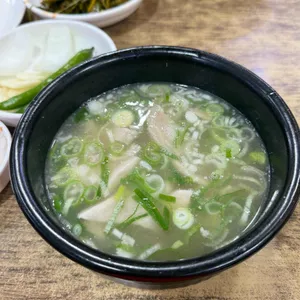 본전돼지국밥 사진