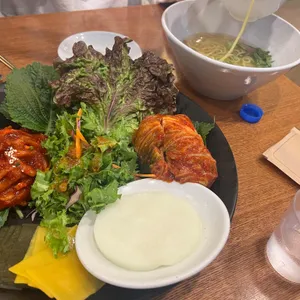 원할머니 국수보쌈 사진