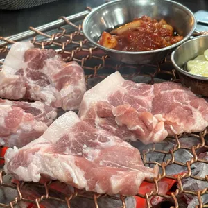 돼지영농후계자 사진