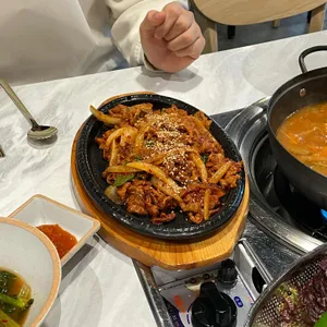 돈고돈락 대표 사진