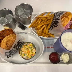 치킨버거클럽 대표 사진