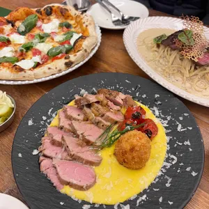 목수의진달래 사진 1