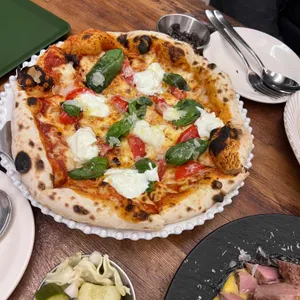 목수의진달래 대표 사진