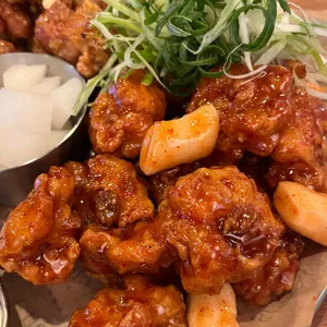 닭강정아 별관 홀 사진