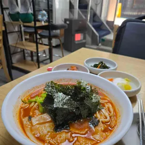 앵콜칼국수 대표 사진