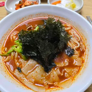 앵콜칼국수 사진