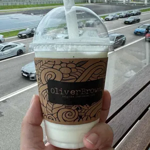 올리버브라운 리뷰 사진